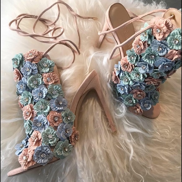 Shoes - Intricate detail stiletto